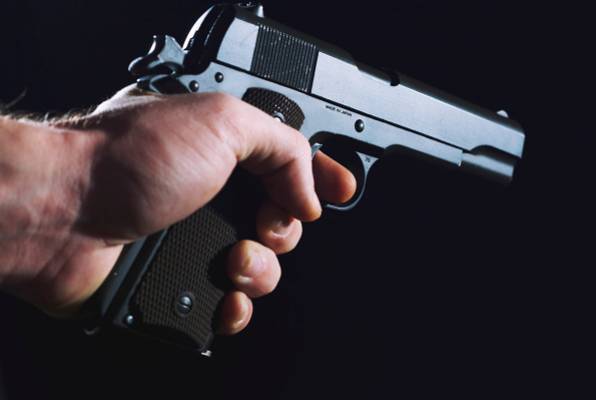 Incident kod Maglaja: Cijev pištolja uperio prema muškarcu
