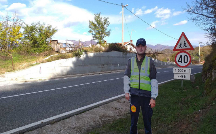 Otkriveno ko je postavio „kartonskog policajca“ između Jablanice i Konjica