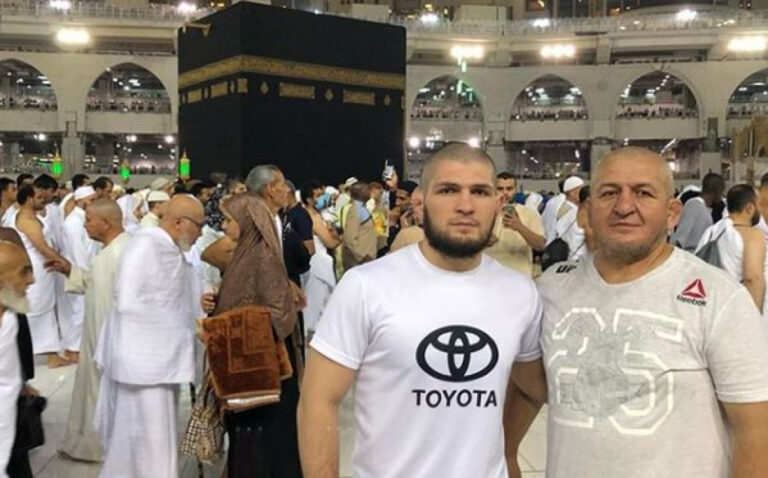 Nije slavio pobjedu: Khabib Nurmagomedov sa suzama u očima sjetio se oca i objavio kraj karijere