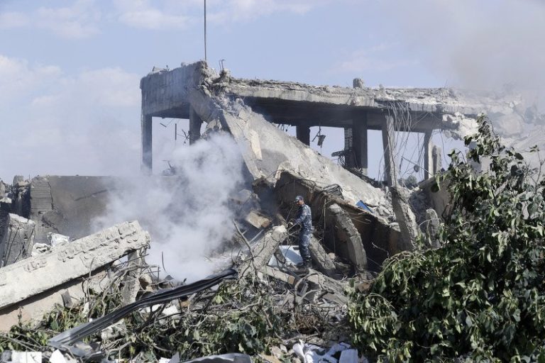 Krateri i ruševine: Prvi snimci iz Sirije nakon američkih raketnih napada