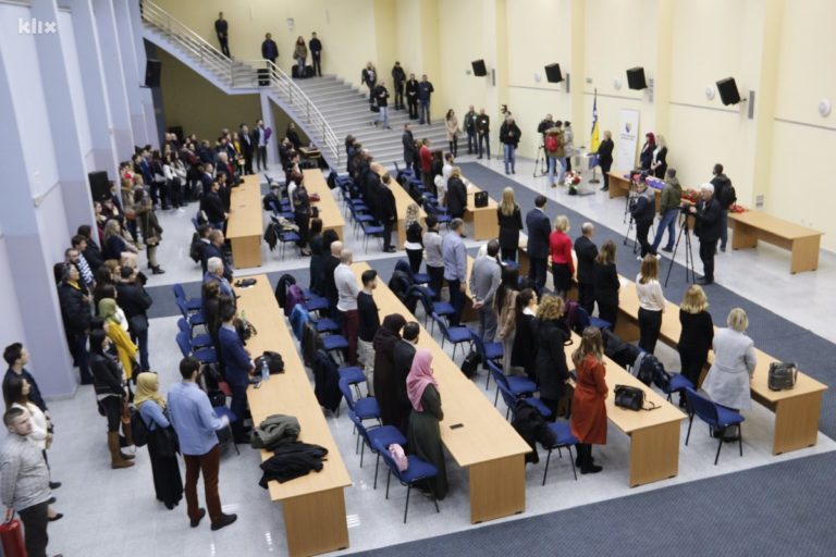 Nagrađeni najbolji studenti u FBiH: Poticaj za ostanak u BiH i borbu za bolji život