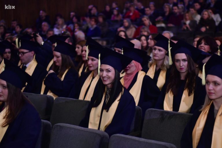 BiH bogatija za 108 ljekara: Neki već dobili posao i poručili da ne žele napustiti zemlju