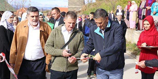 Gradonačelnik Fuad Kasumović otvorio rekonstruisani put Radinovići – Puhovac