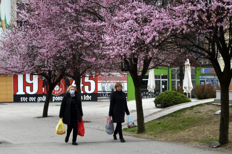 Zašto je važno nositi masku i držati distancu: Niko ljeto ne želi provesti u zatvorenim granicama