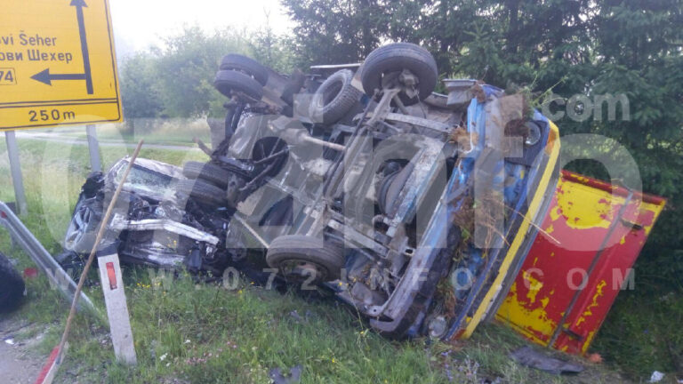 Stravične scene nesreće na M-17 u kojoj je poginuo Zeničanin (FOTO/VIDEO)