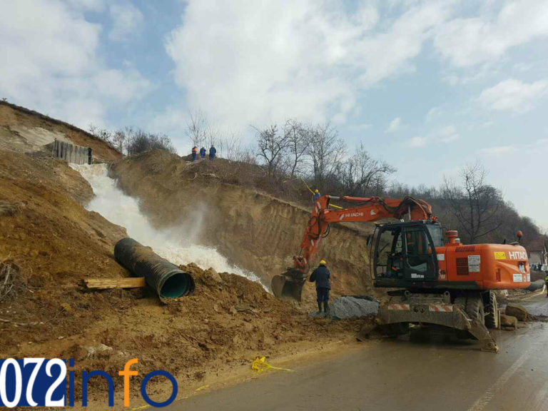 Tri razloga koja su dovela do klizišta i poplave autoputa kod Kaknja