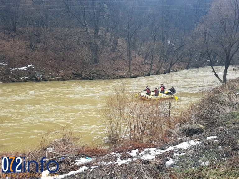 Timovi na nekoliko lokacija: Još se traga za tijelom trećeg mladića (FOTO)