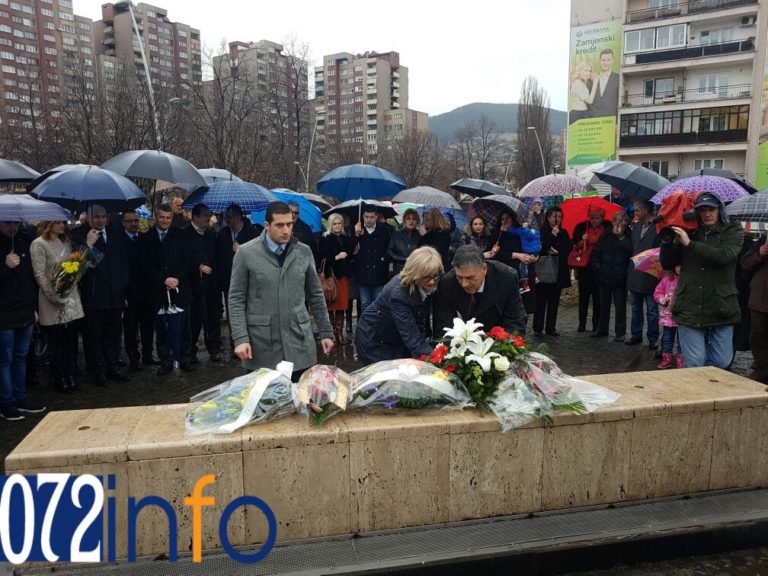 ZENICA Polaganjem cvijeća i odavanjem počasti obilježen Dan nezavisnosti BiH (FOTO)