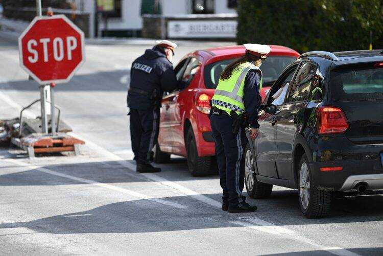 Njemačka vratila pet hiljada ljudi s granice