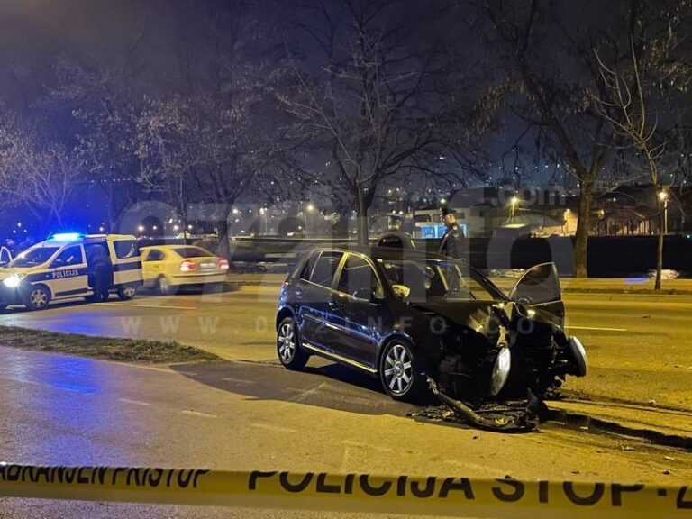 Detalji nesreće u Zenici: Vozač prešao u suprotnu traku, završio na urgentnom bloku (VIDEO)