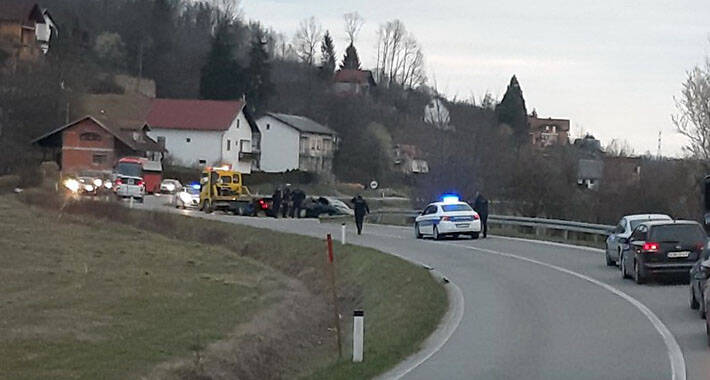 TEŠKA NESREĆA U BIH: Vozač “golfa” sletio s puta i na mjestu poginuo