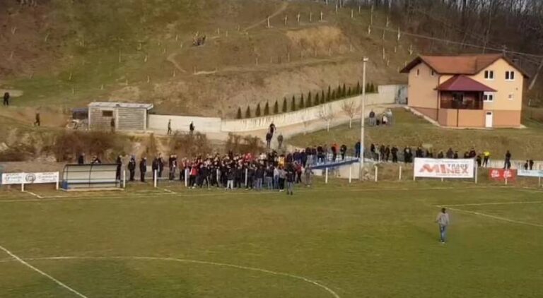 Prekrasne scene: Novi Šeher na gospodski način dočekao Čelik, uslijedilo zajedničko navijanje na kraju utakmice