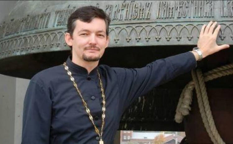 Gej svećenik pobjegao iz Rusije i razotkrio veliki skandal: “Svi znaju što se događa u episkopovoj sobi”