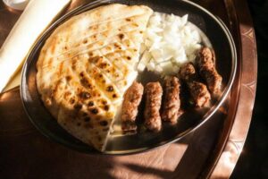 cevapi luk 1 1 696x464 1