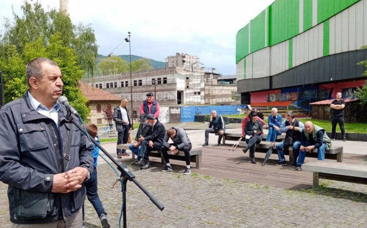 Zeničani pružili podršku narodu Palestine: Doći ćemo i ispred Ambasade Izraela u Sarajevu