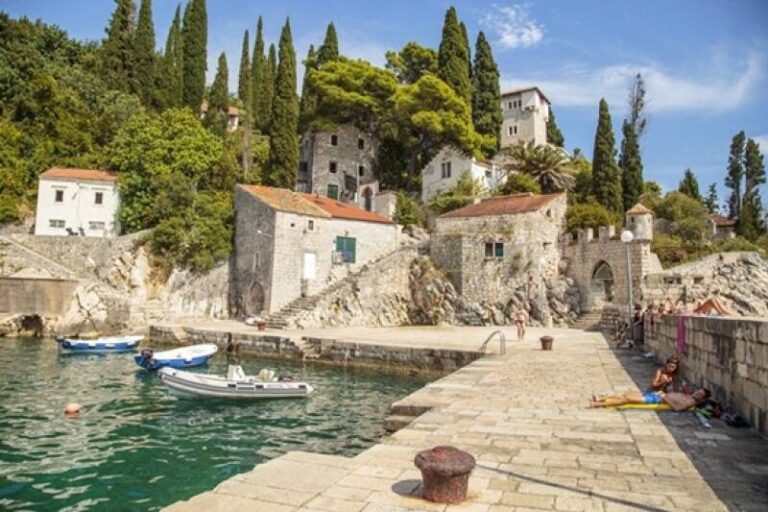 Na prevaru pokušali prodati vilu i hotel na Jadranu u vlasništvu BiH, osuđeni na zatvorske kazne