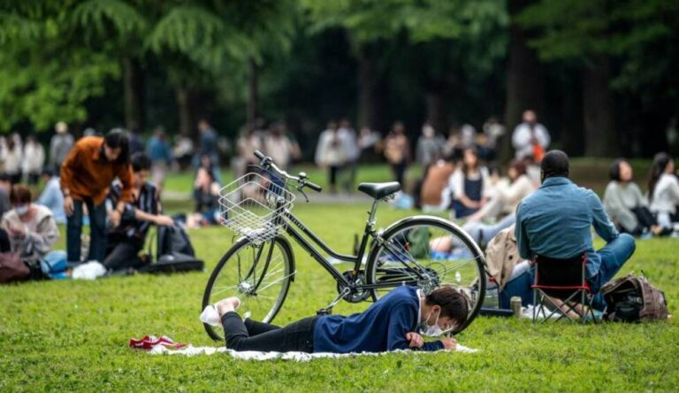 New York Times: Maske na otvorenom su praktički beskorisne, koronu je vani dobilo manje od 0,1% zaraženih