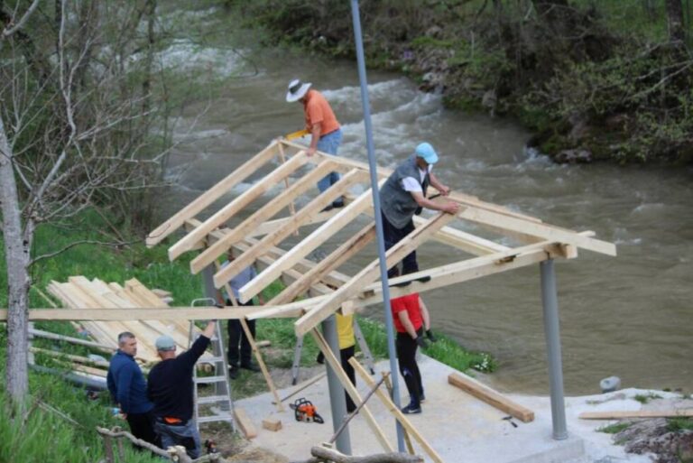 I ovo je BiH: Građani prave 15 kupališta u znak borbe protiv gradnje MHE