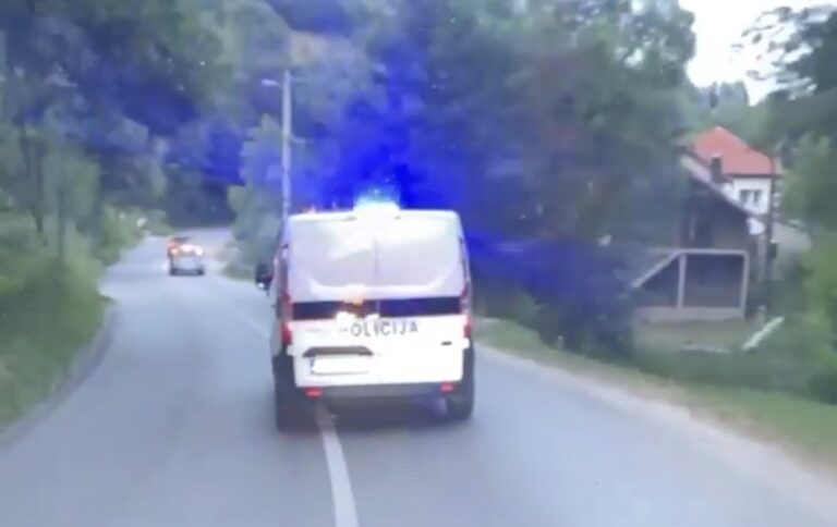 STRANJANI KOD ZENICE: Pregledom Audija pronađena puška i pet metaka, dvoje uhapšeno (VIDEO)