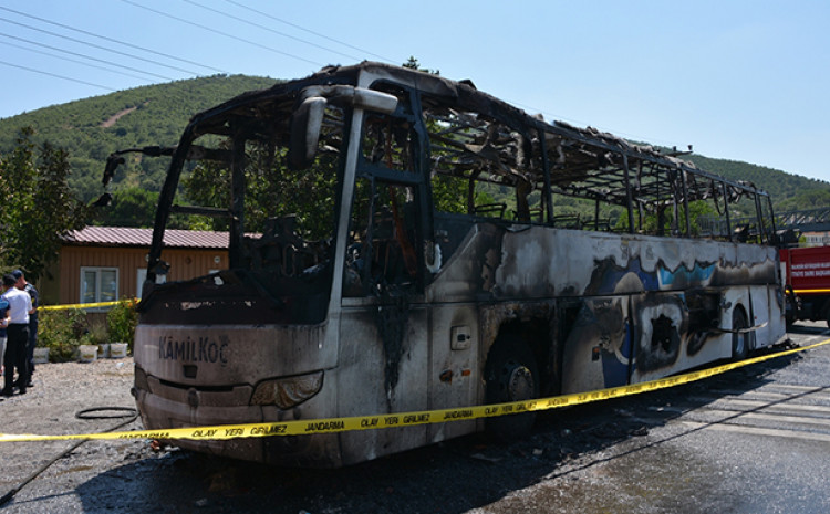 Zapalio se autobus u kojem su bili migranti, 12 poginulo