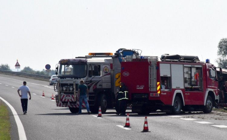 U stravičnoj nesreći u Slavonskom Brodu poginula i majka petero djece