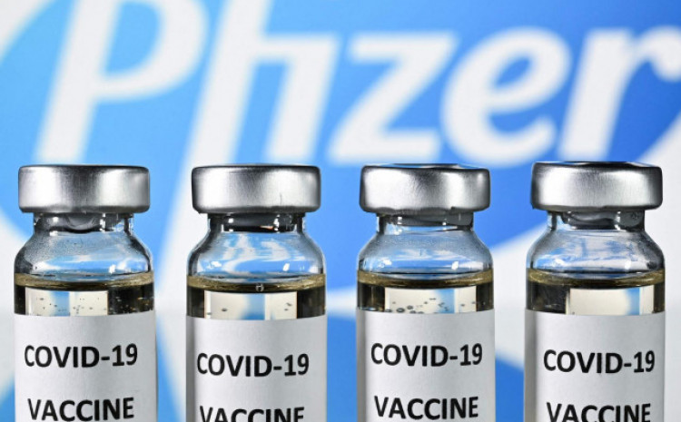 “Pfizer” s američkim zvaničnicima pregovara o trećoj dozi vakcine