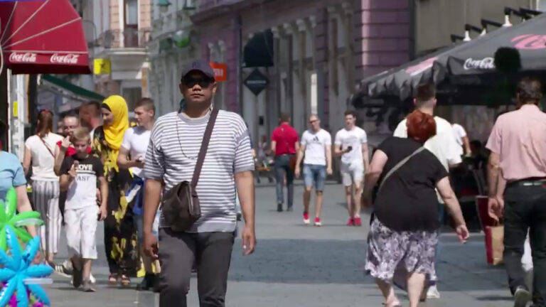 Građani se pozivaju na masovnu imunizaciju, nadležni kažu – ima vakcina