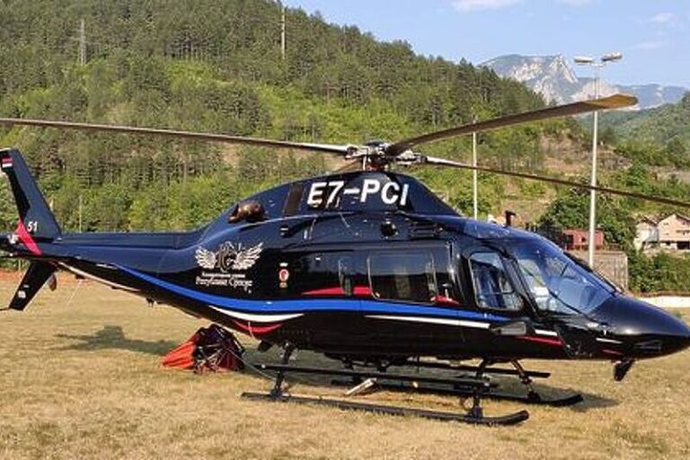 U Hercegovini i dalje aktivno više požara, sat vremena pomagao i helikopter RS-a