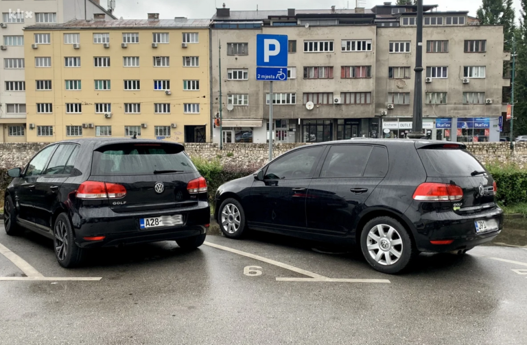 Parking mjesta za osobe s invaliditetom zauzimaju bahati vozači, šta rade nadležni?