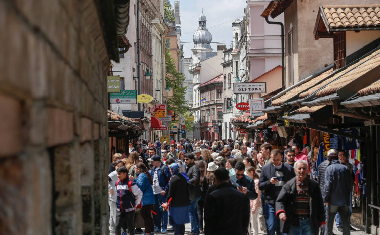 ZNATE LI KOJA SU NAJČEŠĆA PREZIMENA U BIH? Ovo je prvih 50