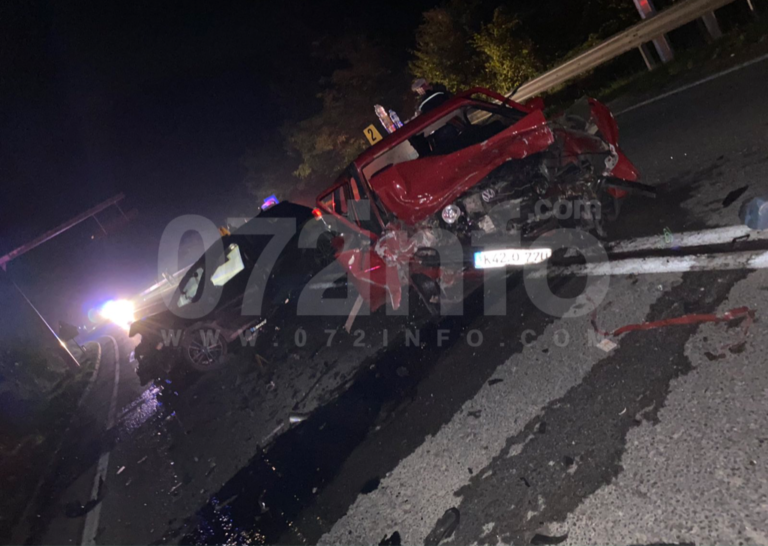 SMRSKANI AUTOMOBILI: Stravične scene nesreće na M-17 u Vranduku (FOTO)