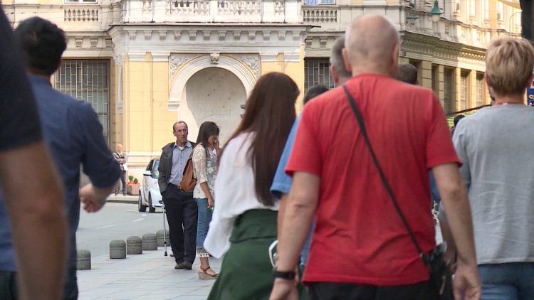 Burnout: Kako prepoznati simptome sindroma sagorjevanja na poslu