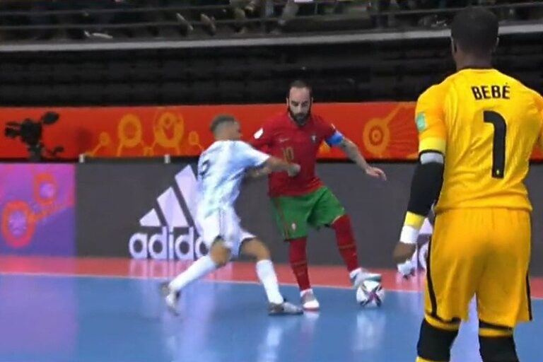 Legendarni Ricardinho dobio udarac šakom u stomak, ali i proslavio titulu prvaka svijeta