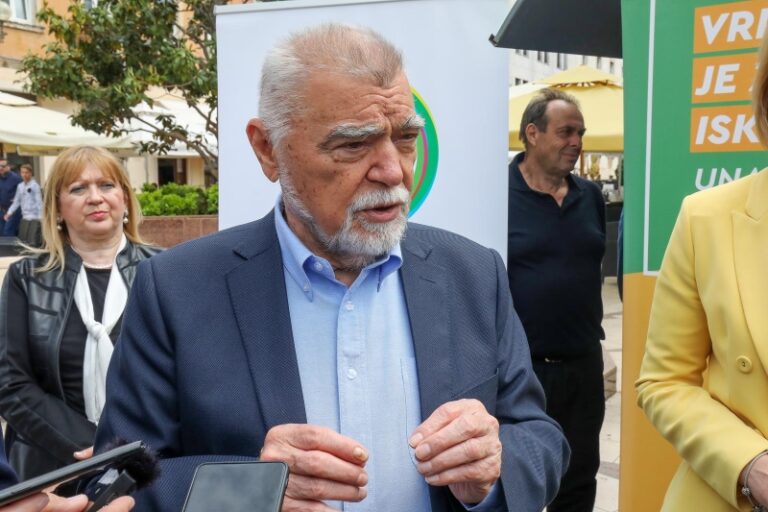 Mesić: Čović je jedan od razbijača BiH i saveznik drugog razbijača Milorada Dodika, moraju biti otpušteni