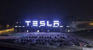 Tesla kompanija