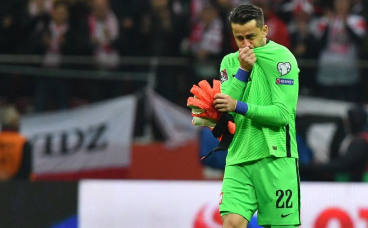 Fabianski se u suzama oprostio od reprezentacije, selektor Poljske ga zamijenio u simboličnoj 57. minuti