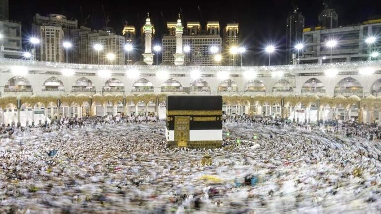 Mesdžidu-l-haram i Poslanikova džamija od 17. oktobra u punom kapacitetu otvorene za obavljanje namaza