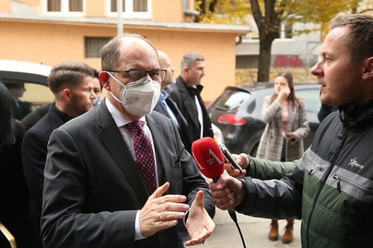 Schmidt u Banjoj Luci: Došao sam podržati ključne institucije BiH