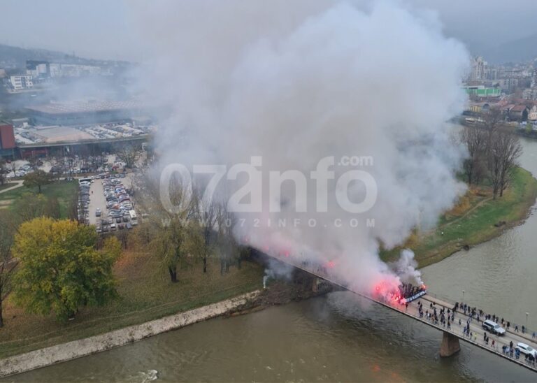 BH Fanaticosi u “vatrenom” korteu stigli na stadion, Zmajevi će imati veliku podršku