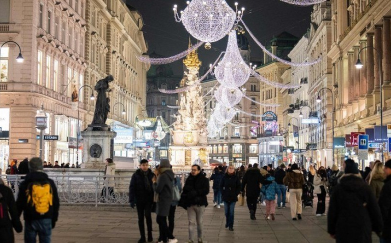 Austrija od danas u “lockdownu” za nevakcinisane, kazne i do 1.450 eura