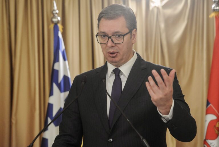 Vučić najavio nabavku novog naoružanja iz Rusije, tražio da “što brže stigne”