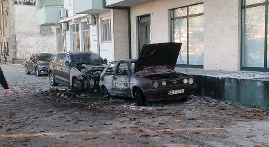 Zapaljen automobil policajca