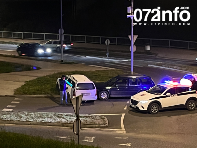 ZENICA: Nesreća na kružnom toku u Radakovu, policija na licu mjesta (FOTO)