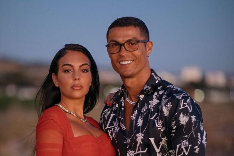 Cristiano Ronaldo otkrio spol blizanaca koje čeka sa zaručnicom Georginom