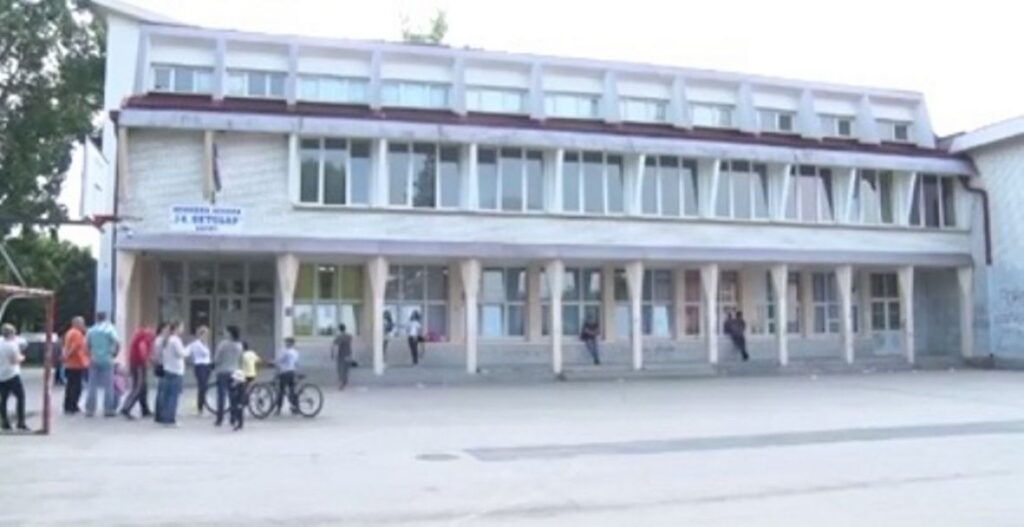 osnovna skola srbija prtscr