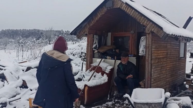 Ago se ne žali, ne kuka, nikog ne optužuje… i sretan je onim šta ima