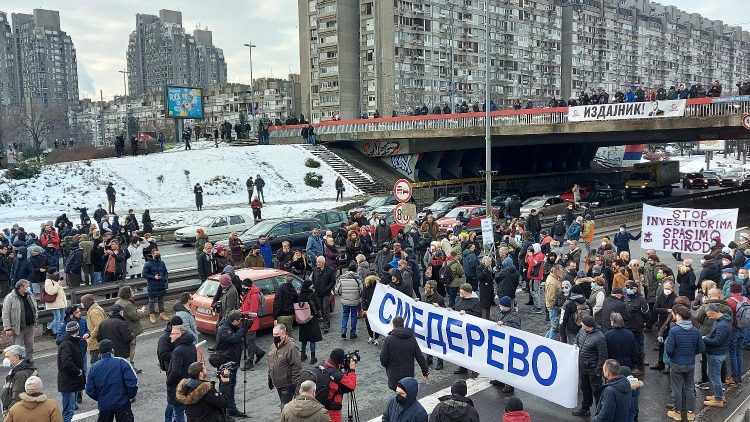 Protesti širom Srbije, blokiran granični prelaz sa BiH