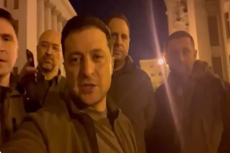 Ukrajinski predsjednik objavio video: Nismo pobjegli, svi smo tu 