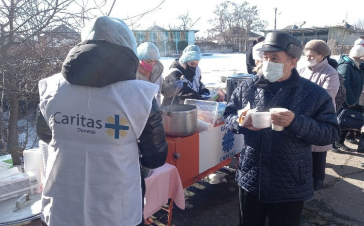 Brojne zemlje šalju vojnu i humanitarnu pomoć Ukrajini