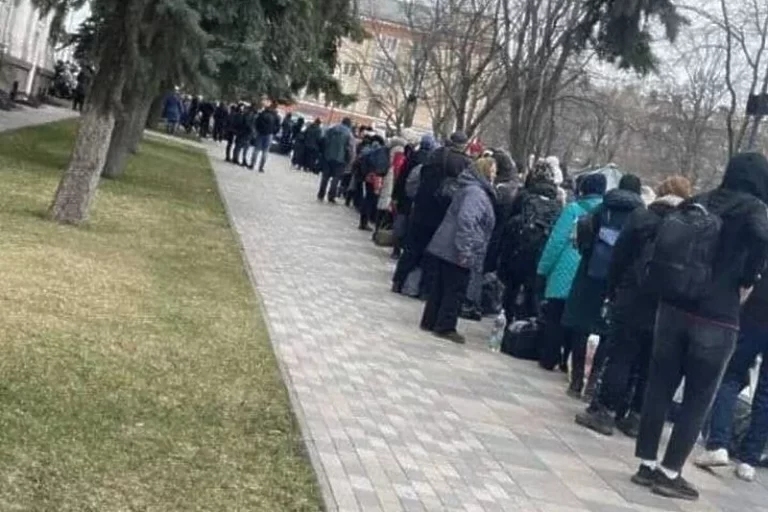 Novi prekid vatre u Mariupulju, civili će ponovo probati izbjeći iz opkoljenog grada